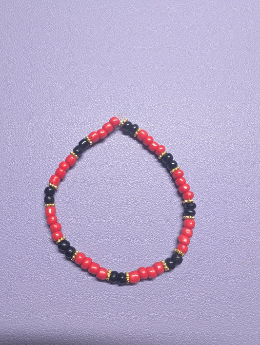 Rouge / Noir / Doré